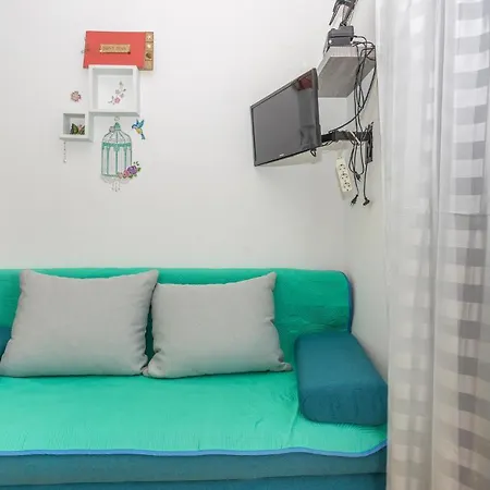 1 Bedroom In Gabonjin